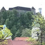 Street Flat